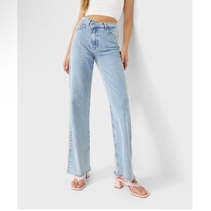 Stradivarius Raw Hem Cut Five Pocket Jeans 4